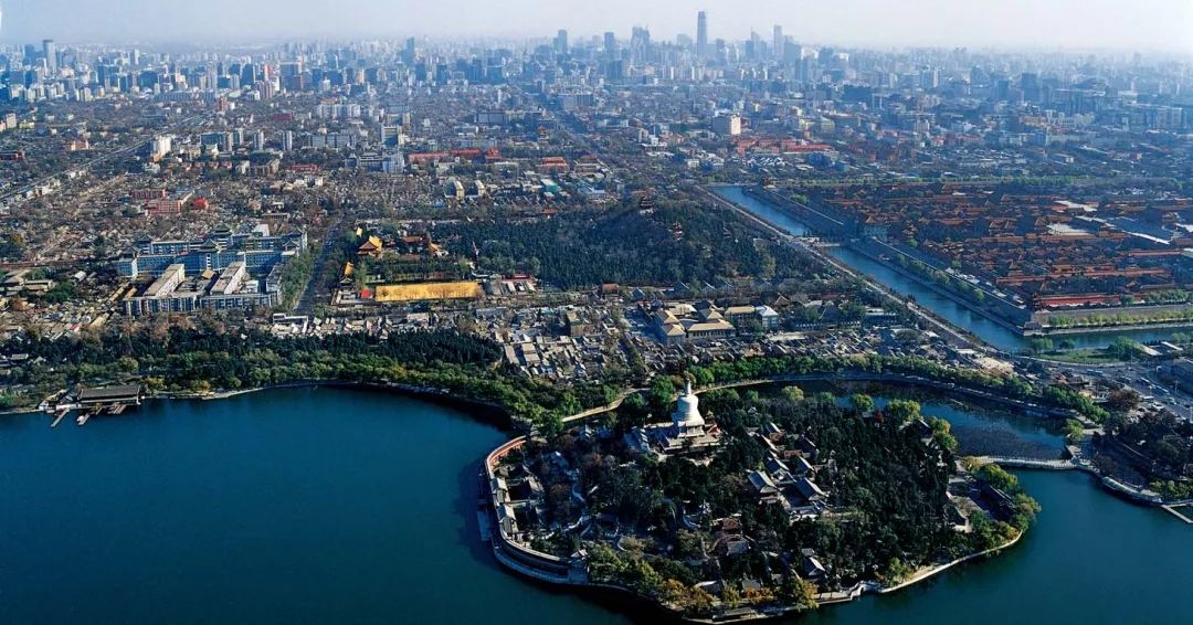 故宫和西苑三海鸟瞰图05山水城市理念与中国城市的可持续发展目前